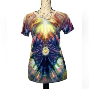 George | Multi Colored Tie-Died short Sleeve V-Neck T-Shirt | Size Small